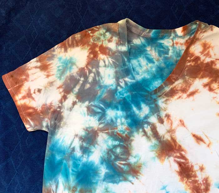Tie dye shirt pipe wrapping